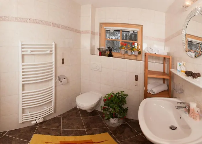 希斯特兰德豪斯旅馆 * 迈尔霍芬